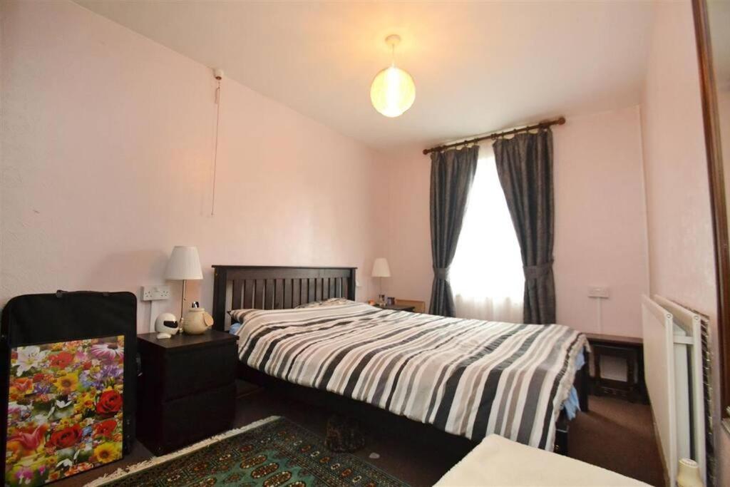 Lovely One Bed Apartment To Rent Λονδίνο Εξωτερικό φωτογραφία