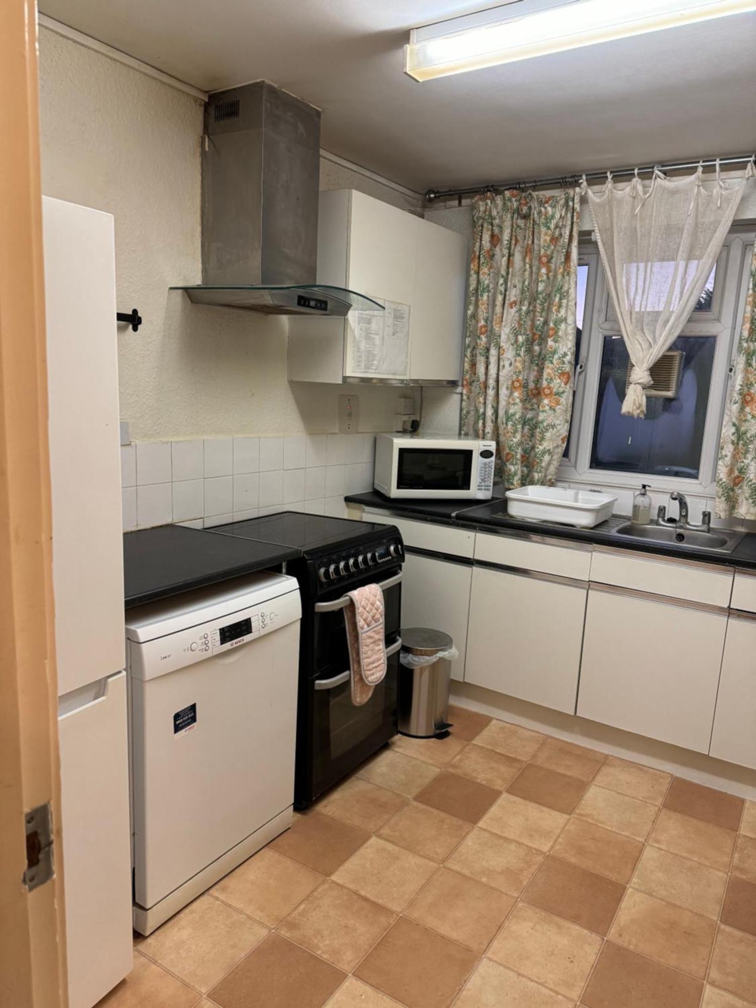 Lovely One Bed Apartment To Rent Λονδίνο Εξωτερικό φωτογραφία